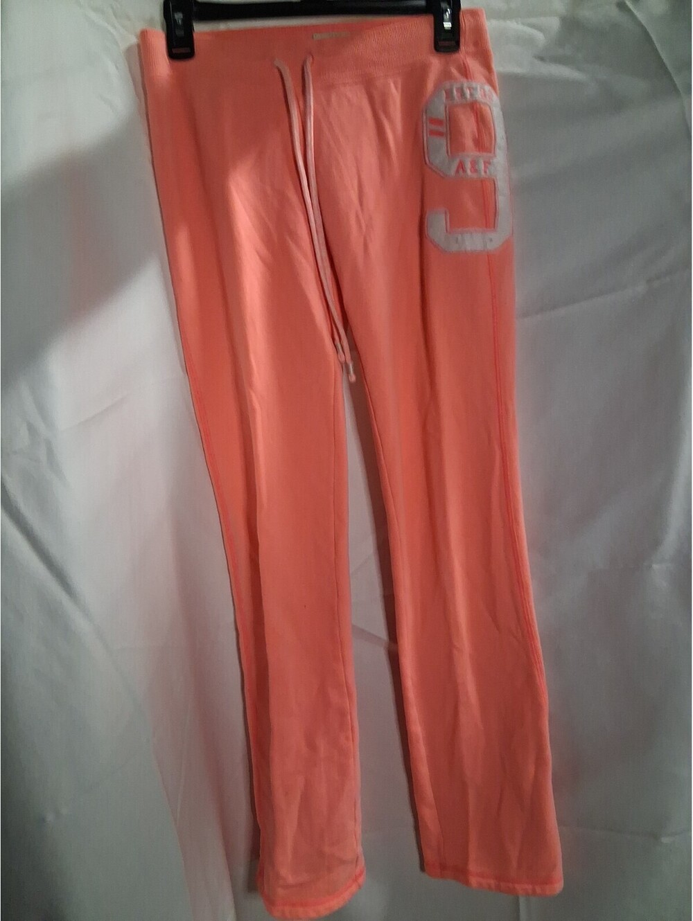 Abercrombie & Fitch Women’s Size Small Coral Low Rise Sweatpants Big 9 Logo O2